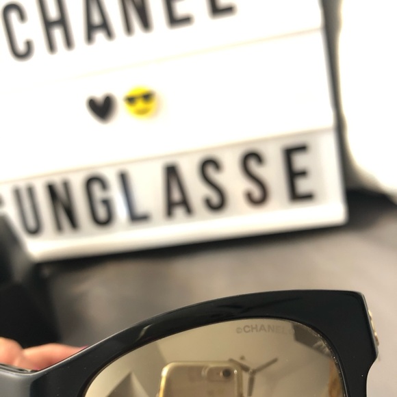 ***SOLD***Authentic CHANEL sunglasses 🕶 like new - Picture 9 of 11